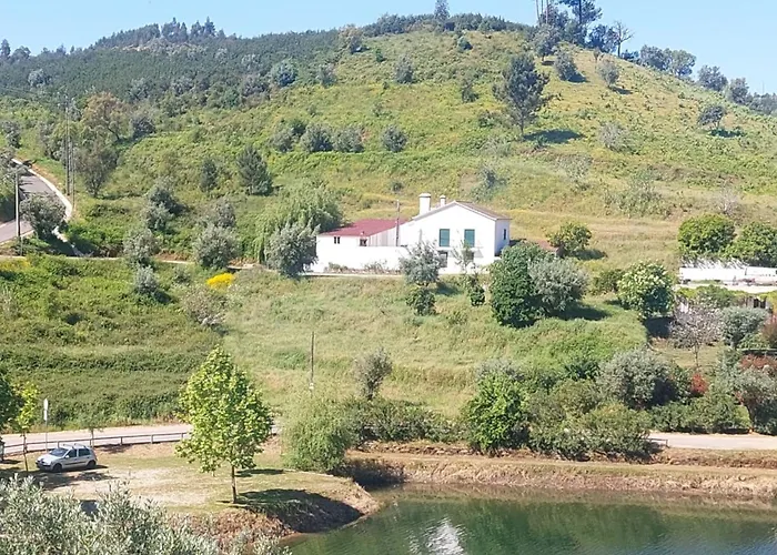 Aldeia Do Mato Guesthouse